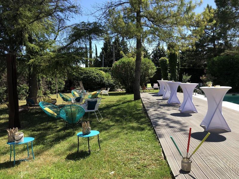 Le Safari Hotel Restaurant Carpentras Esterno foto