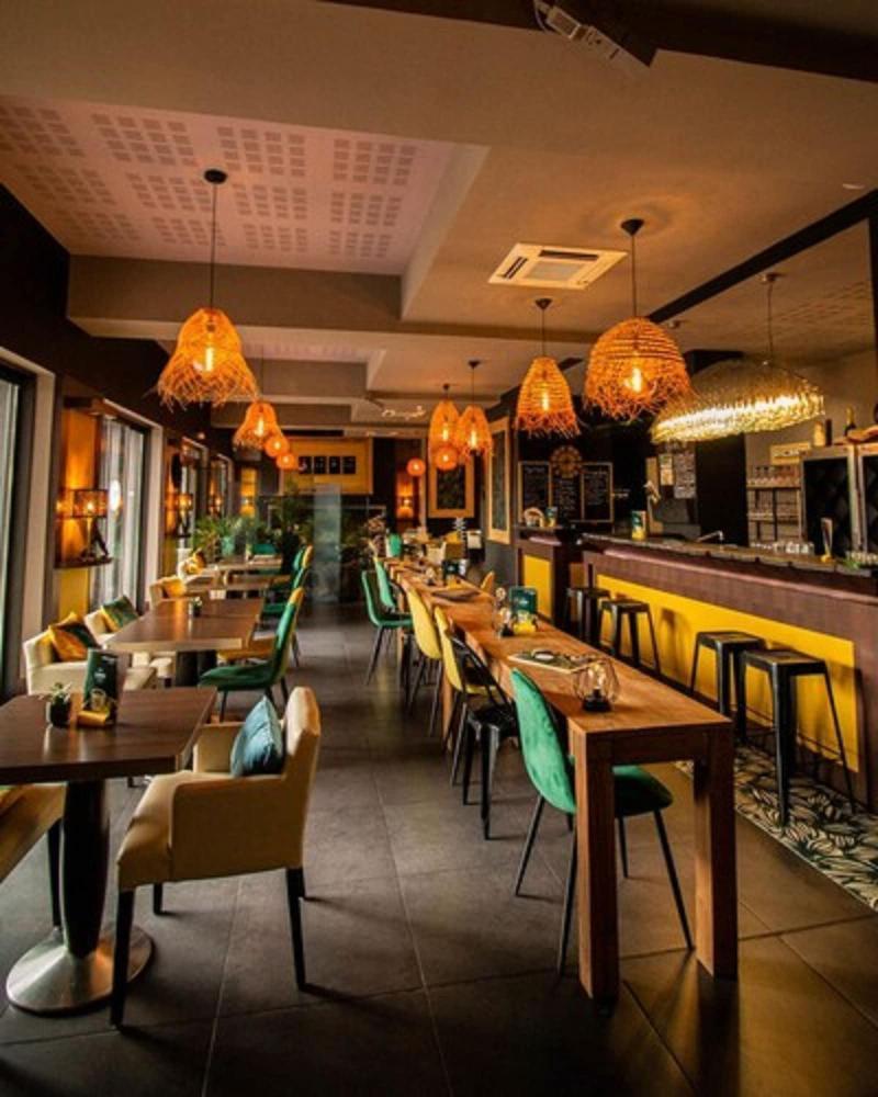 Le Safari Hotel Restaurant Carpentras Esterno foto