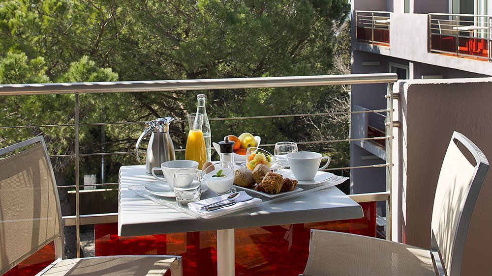 Le Safari Hotel Restaurant Carpentras Esterno foto