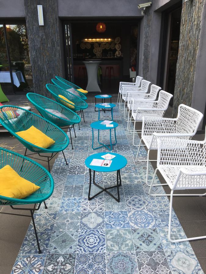 Le Safari Hotel Restaurant Carpentras Esterno foto